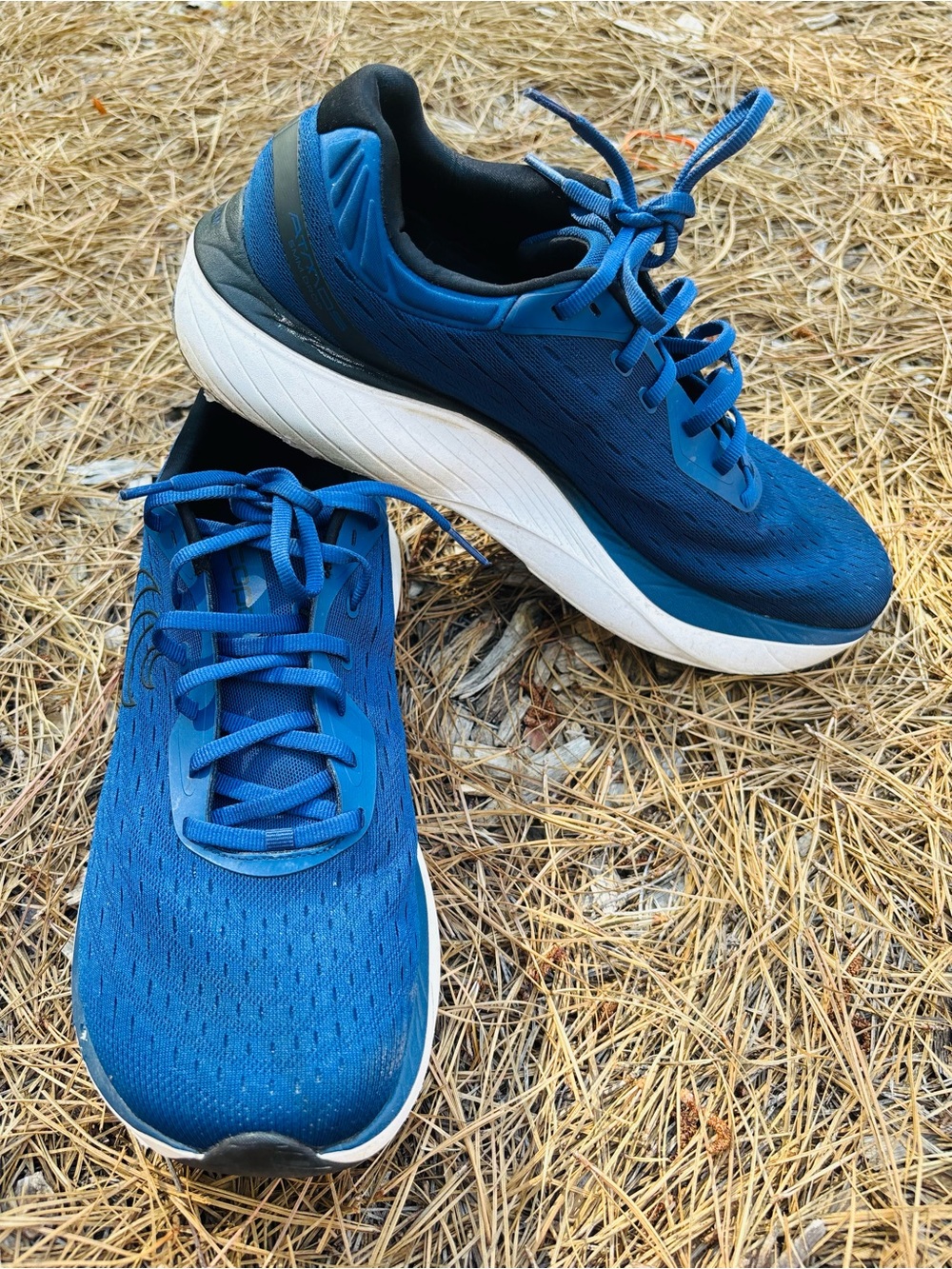 Topo Atmos Men’s Athletic Running Shoes in Blue and white- Lightweight size 11 - Picture 9 of 13